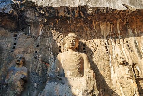  Longmen Grottoes Şaşırtıcı Tarih ve Heybetli Sanat Eserlerini Birleştiriyor!