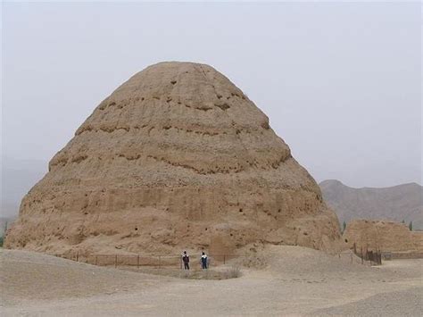  İmperial Tombs - Mezarlıkları ve Mısır Piramidlerini Hatırlatan Çin İmparatorluk Mezarları!